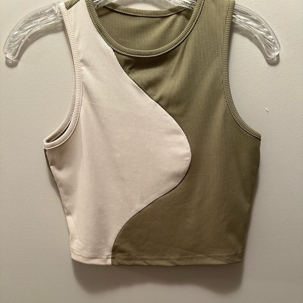 SHEIN Women’s Sleeveless Crop Tank Top